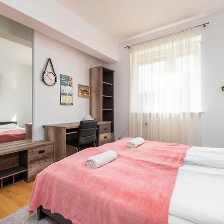 Opaczewska 69 By Homeprime Warsaw Exterior photo